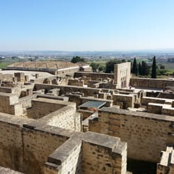 Ruinas de Medina Azahara - Medina Azahara. Ruinas en proceso de restauración