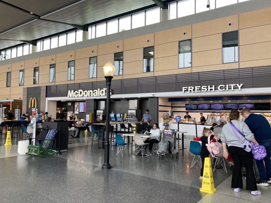 Bradley International Airport by null