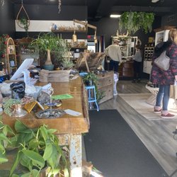 Yenna’s Healing Home Apothecary - Inside shop