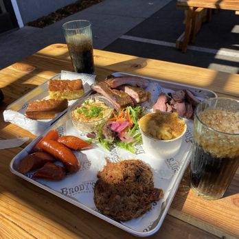 Brody's Restaurant - Barbeque Near Me - Sacramento, California