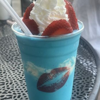 Flavors Snoballs & Ice Cream - Strawberry kiss - Ice Cream & Frozen Yogurt Near Me - Kenner, Louisiana Flavors Snoballs & Ice Cream - Strawberry kiss - Ice Cream & Frozen Yogurt Near Me - Kenner, Louisiana