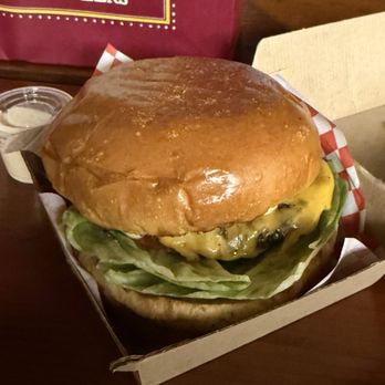 Small Cheval- Old Town - Single Deluxe Cheeseburger - Burgers Near Me - Chicago, Illinois