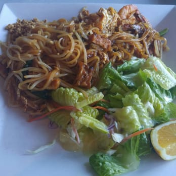 Sri Thai - Shrimp Pad Thai - Thai Near Me - Dublin, California Sri Thai - Shrimp Pad Thai - Thai Near Me - Dublin, California