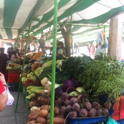 Mercadito de los lunes en Cuernavaca - Verdura y fruta fresca