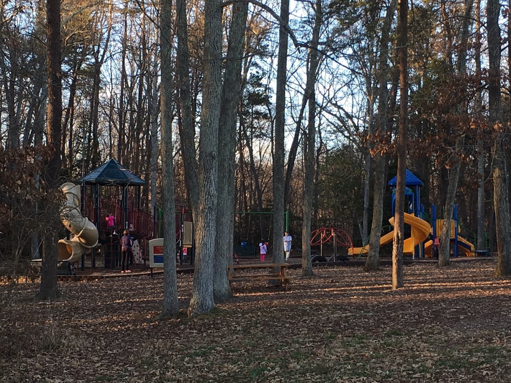 LORIELLA PARK Updated October 2024 10 Photos 10910 Leavells Rd