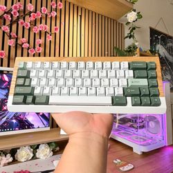 Tiny Keyboard Shop - Mode Encore w/ GMk Botanicals Keycaps
