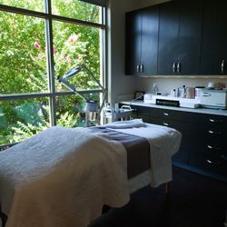 Brobst Facial Plastic Surgery - Come in and enjoy a 5 star facial by our amazing esthetician, Lauren!