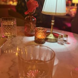 Romantic tables Romantic tables