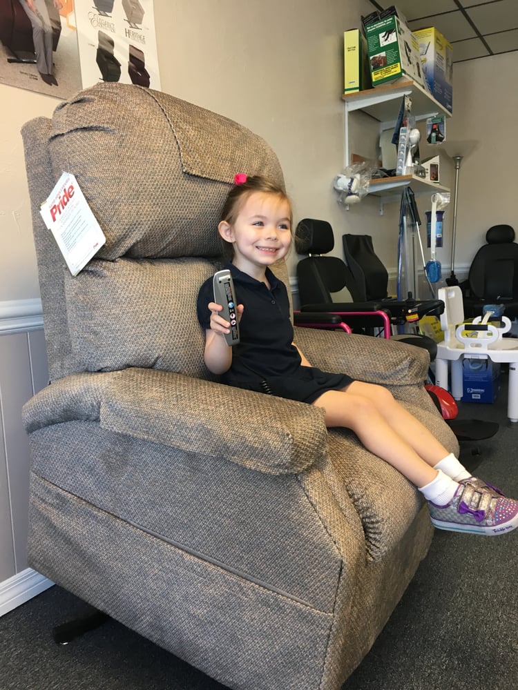 RANDY SPERRING’S MEDICAL SUPPLY Updated August 2024 2032 NW 6th St