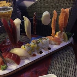 La Maree - Great Sushi Platter! Yummy...