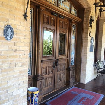 The Bryan Museum - Entrance - Museums Near Me - Galveston, Texas