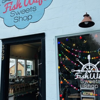 Fish Wife Sweets - Exterior - Desserts Near Me - Half Moon Bay, California