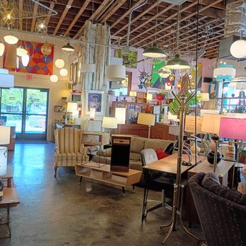 Lounge Lizard - Furniture Stores Near Me - Portland, Oregon Lounge Lizard - Furniture Stores Near Me - Portland, Oregon