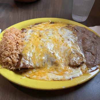 Hector's A Mexican Restaurant - Spinach & Mushroom Enchiladas - Mexican Near Me - Wauwatosa, Wisconsin Hector's A Mexican Restaurant - Spinach & Mushroom Enchiladas - Mexican Near Me - Wauwatosa, Wisconsin
