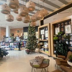 Garden Gate Shop - Missouri Botanical Garden - Beautiful interior!