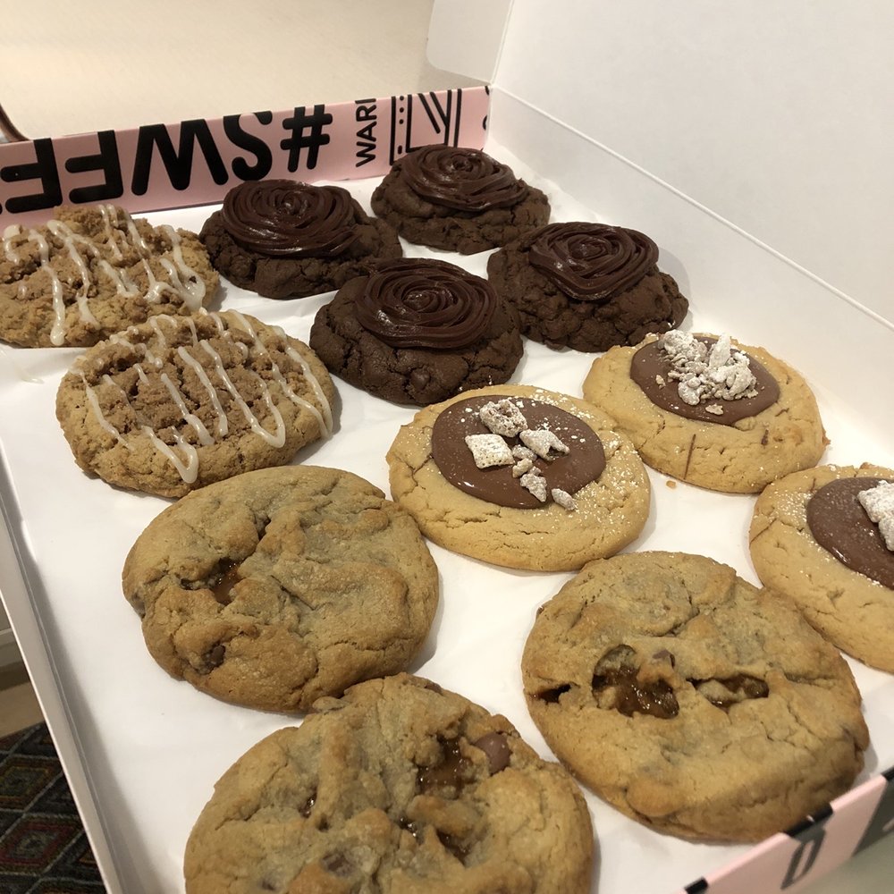 Crumbl - Arcadia - Cinnamon Cake, Double Chocolate, Sea Salt Toffee, Muddy Buddy Peanut Butter - Bakeries Near Me - Phoenix, Arizona
