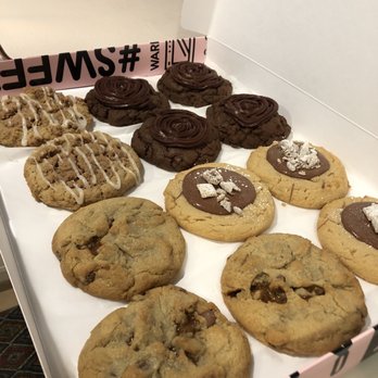 Crumbl - Arcadia - Cinnamon Cake, Double Chocolate, Sea Salt Toffee, Muddy Buddy Peanut Butter - Bakeries Near Me - Phoenix, Arizona Crumbl - Arcadia - Cinnamon Cake, Double Chocolate, Sea Salt Toffee, Muddy Buddy Peanut Butter - Bakeries Near Me - Phoenix, Arizona