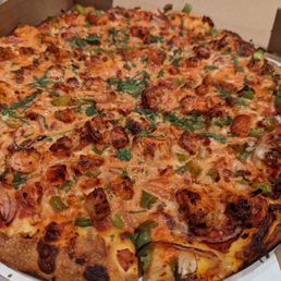 Butter chicken pizza, medium Butter chicken pizza, medium