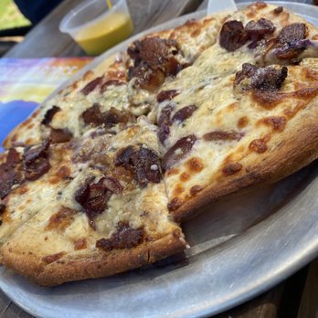 The Gorge White House - Cherry Bacon Flatbread - Wineries Near Me - Hood River, Oregon