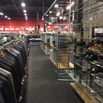 Suits 20/20 - More dress shoes and suits - Men's Clothing Near Me - Niles, Illinois