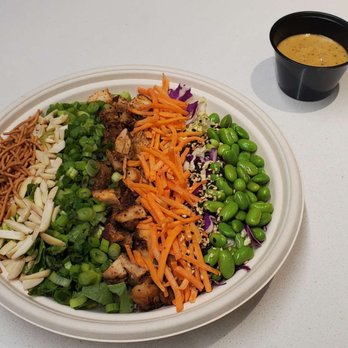 Currito Glenview - Spicy Thai Salad - Salad Near Me - Glenview, Illinois Currito Glenview - Spicy Thai Salad - Salad Near Me - Glenview, Illinois