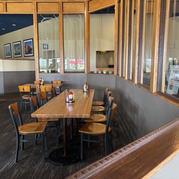 Barkers Waterfront Grille - Inside - New American Near Me - Superior, Wisconsin Barkers Waterfront Grille - Inside - New American Near Me - Superior, Wisconsin