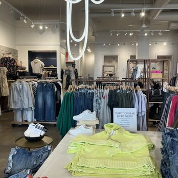 Evereve - Inside - Women's Clothing Near Me - Scottsdale, Arizona