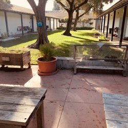 Short Avenue Elementary School