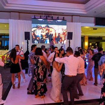 Spectrum Entertainment - Led screen setup. Gave us that modernized tech feel to our videos. In top of that, his sound system was clear! - DJs Near Me