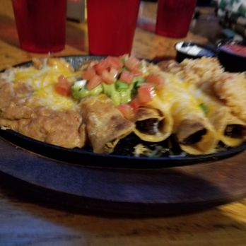 Harrison Roadhouse - Chicke flautas - American Near Me - East Lansing, Michigan