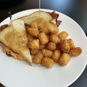 Bunker Grille - Pimento cheese with bacon - Seafood Near Me - Tillamook, Oregon Bunker Grille - Pimento cheese with bacon - Seafood Near Me - Tillamook, Oregon