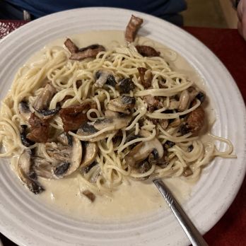Luigis Italian Restaurant - "Veal Damablanka" - Italian Near Me - Mattoon, Illinois Luigis Italian Restaurant - "Veal Damablanka" - Italian Near Me - Mattoon, Illinois