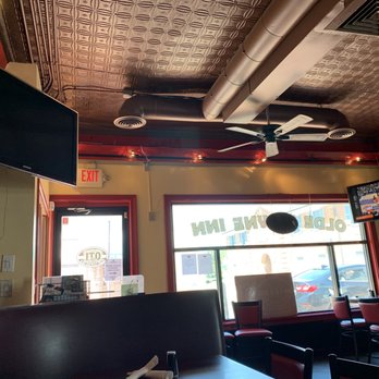 Olde Towne Inn - Interior picture of the front door. - Seafood Near Me - Upper Marlboro, Maryland