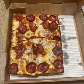 Jet's Pizza - I had the pepperoni and cheese 4 Corner Pizza (Detroit-style deep dish corner slices) and it was outstanding! - Pizza Near Me - Las Vegas, Nevada