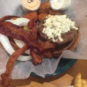 Buffalo Tap - Elk burger with Gorgonzola and bacon - American Near Me - Savage, Minnesota