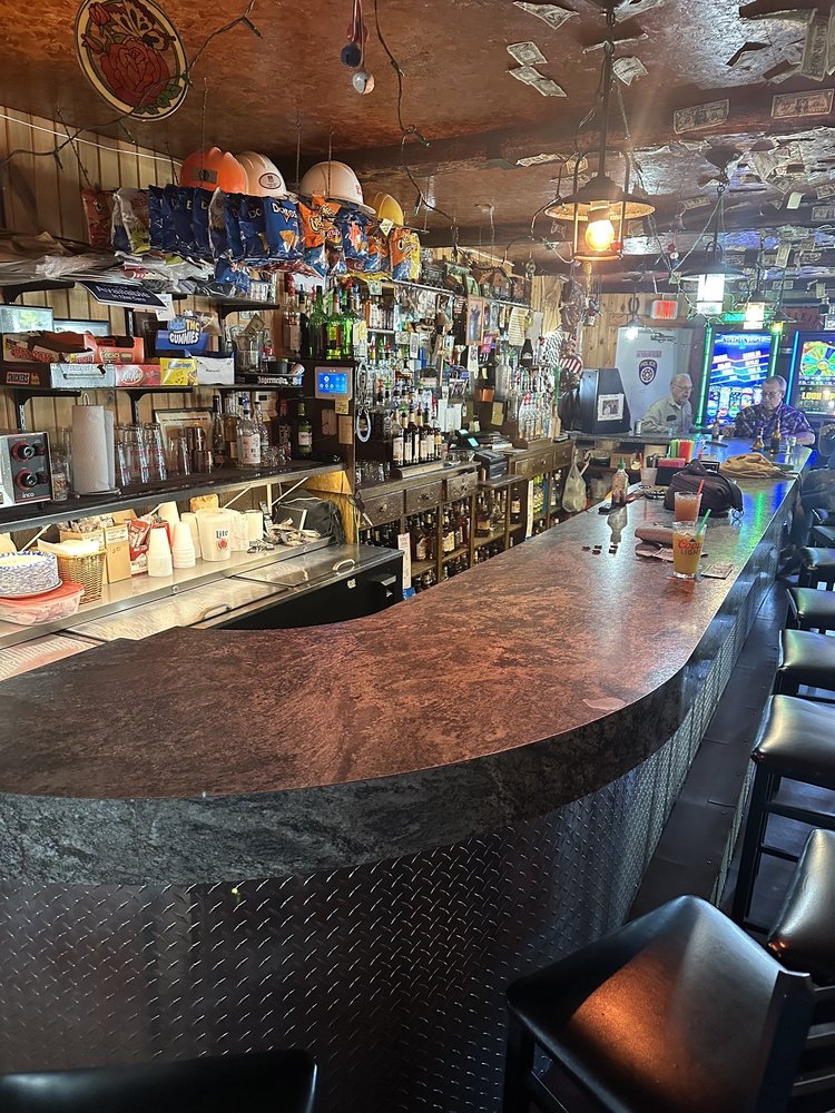 Harris Crossing Logo