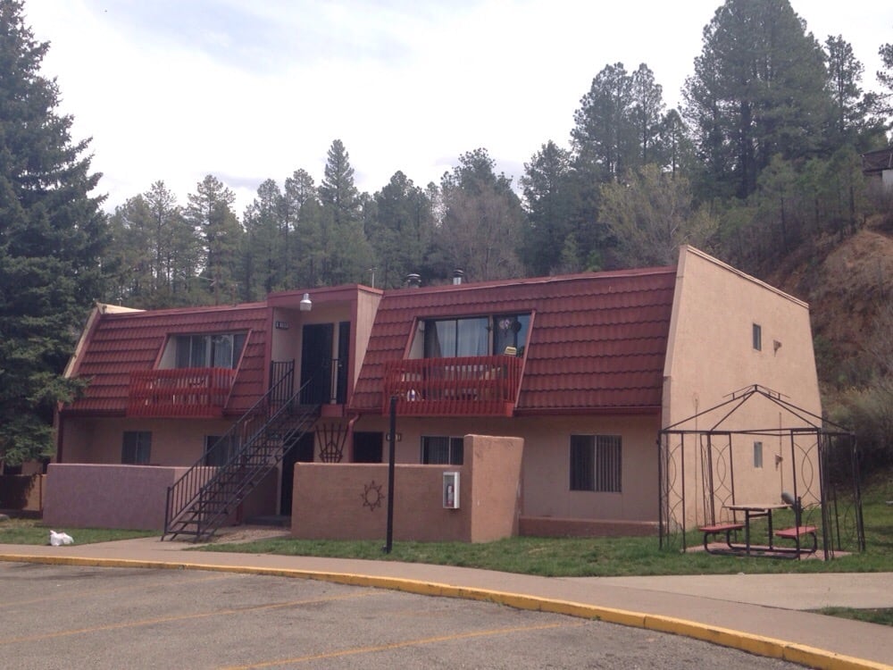 PINECLIFF VILLAGE RESORT Updated September 2024 19 Photos & 11