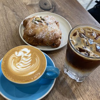 1 Oz Coffee - cappuccino with single origin, espresso tonic, and pistachio berry crossaint - Coffee & Tea Near Me - Mountain View, California 1 Oz Coffee - cappuccino with single origin, espresso tonic, and pistachio berry crossaint - Coffee & Tea Near Me - Mountain View, California