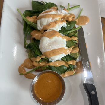 Eskina - Egg Benedict - Coffee & Tea Near Me - Redwood City, California