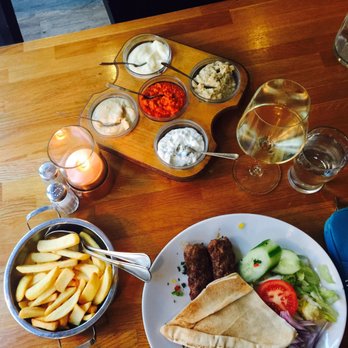 Efesos - Adana kebab and side dishes - Greek Near Me - Örebro, T Efesos - Adana kebab and side dishes - Greek Near Me - Örebro, T