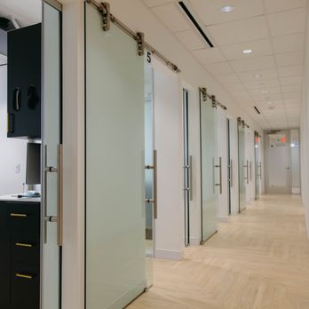 District Dental Surgery - Hallway - Periodontists Near Me - Washington, DC, District of Columbia
