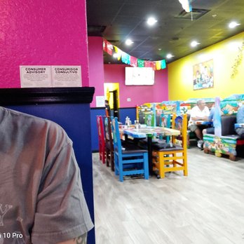 Los Laureles - Dining room - Mexican Near Me - Leesburg, Florida Los Laureles - Dining room - Mexican Near Me - Leesburg, Florida