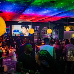 Experience Utopia Lounge ATL with handcrafted cocktails, luxury hookah, immersive lighting, and unforgettable vibes.