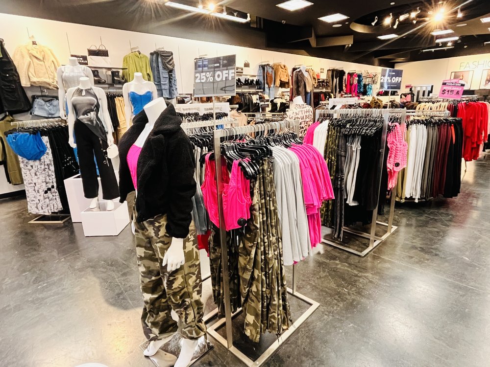 Fashion Nova Montebello