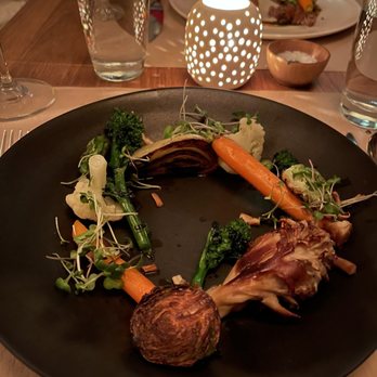 Perry St - Seasonal vegetables with green curry - New American Near Me - New York, New York