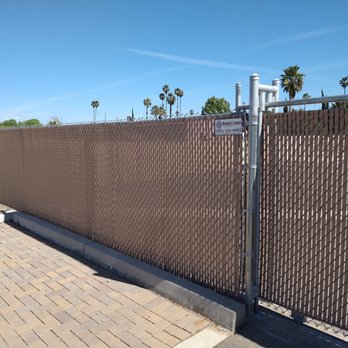 Banda's Fence - Tan.Privacy.Link.Fence - Fences & Gates Near Me Banda's Fence - Tan.Privacy.Link.Fence - Fences & Gates Near Me