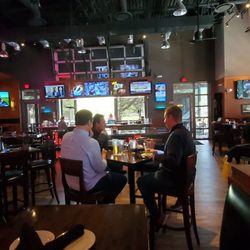 Courtside Grille - Interior Lunch Time Weekday