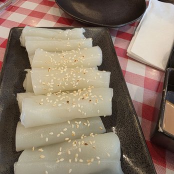 Yummy Noodle House 粥麵之家 - Plain rice rolls sos - Noodles Near Me - Bayside, New York
