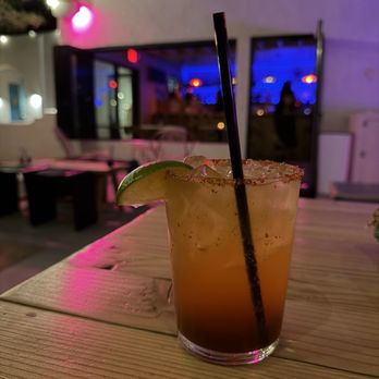 Más o Menos - Cocktail Bars Near Me - Joshua Tree, California