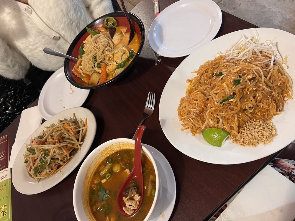 Food from Sunrise 2 Authentic Thai Food